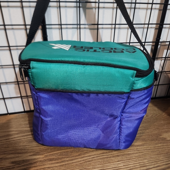 Vibrant Blue and Green Cooler Bag Retro 90s Vintage Bag - Picture 2 of 4